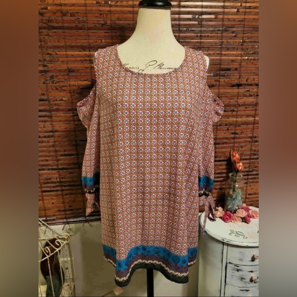 Umgee Multicolor Cold Shoulder Blouse